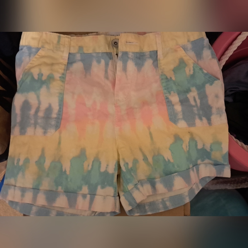 Children's place shorts brand newwith tags.